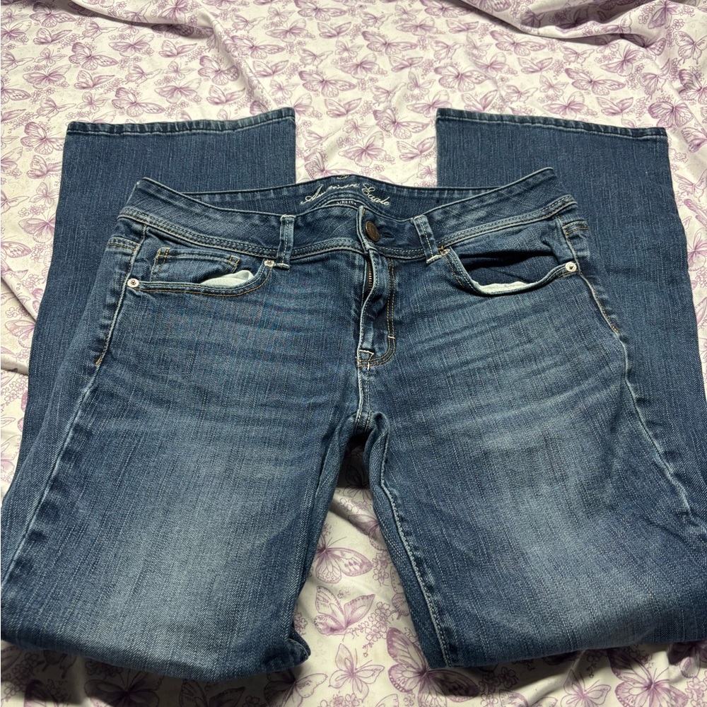 🍄American Eagle Outfitters Flare Blue Jeans